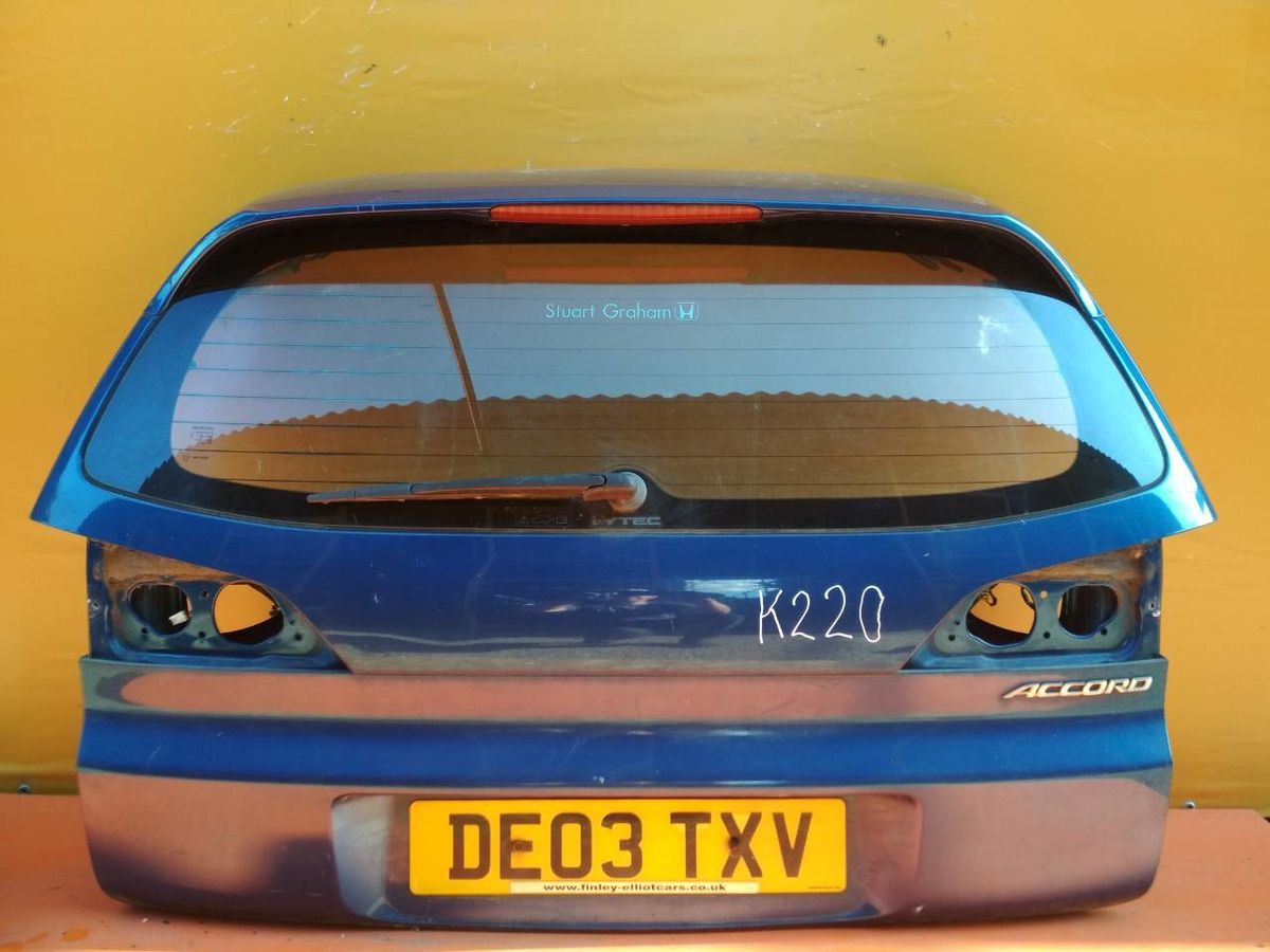 Б/У Дверь багажника со стеклом Honda Accord VII (2002—2006). Состояние - Хорошее, HONDA, Номер: 68100SEDE10ZZ